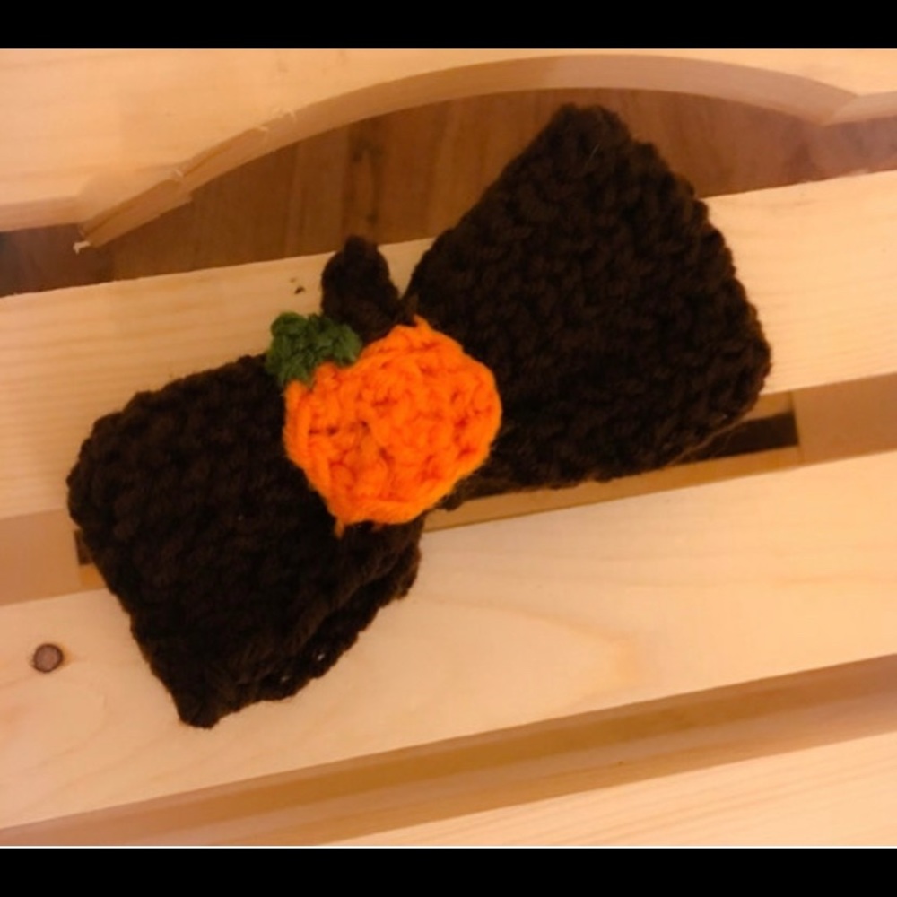 ❤️ 5 for $20❤️ Hand made crochet Pumpkin collar bow